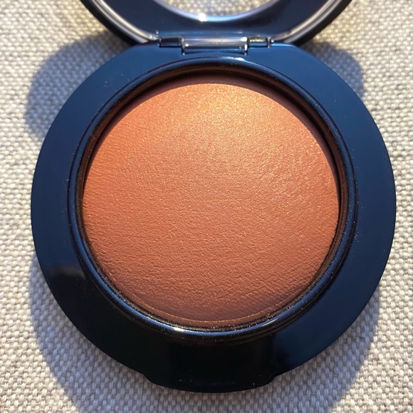 MAC Mineralize Blush NIB - Picture 2 of 2